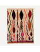 Tapis Beni Ouarain artisanal marocain en laine ivoire rosé et bordeaux à motifs géométriques abstraits