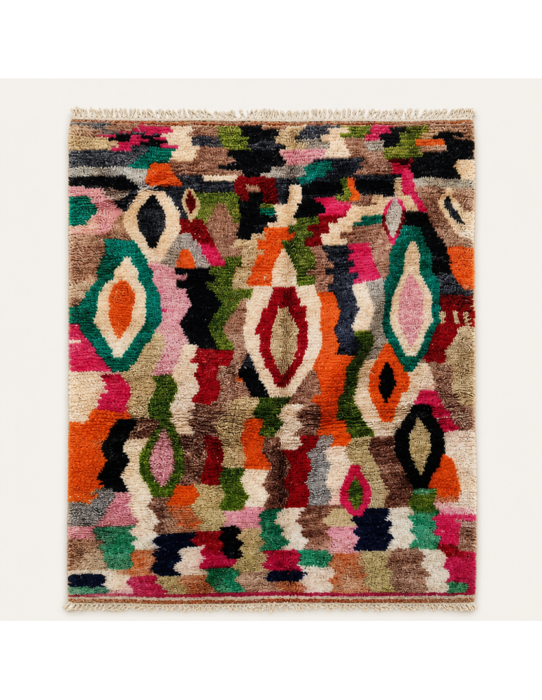 Tapis Beni Ouarain artisanal marocain en laine ivoire et multicolore à motifs abstraits