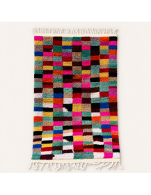 Tapis Beni Ouarain artisanal marocain en laine multicolore à motif patchwork géométrique