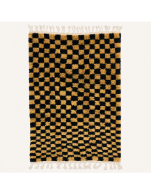 Tapis Beni Ouarain artisanal marocain en laine noire avec motif géométrique irrégulier ocre et jaune moutarde