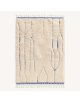 Tapis Beni Ouarain artisanal marocain en laine ivoire écru et bleu gris à bandes verticales en relief