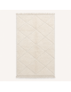 Tapis Beni Ouarain artisanal marocain en laine ivoire et beige très pâle, motif géométrique en losanges
