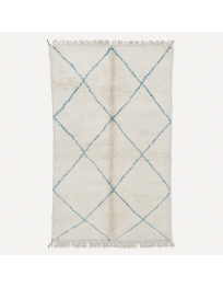Tapis Beni Ouarain artisanal marocain ivoire écru et bleu gris pâle à motif de losanges