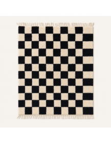 Tapis Beni Ouarain artisanal marocain en laine écru ivoire et noir charbon à motif damier