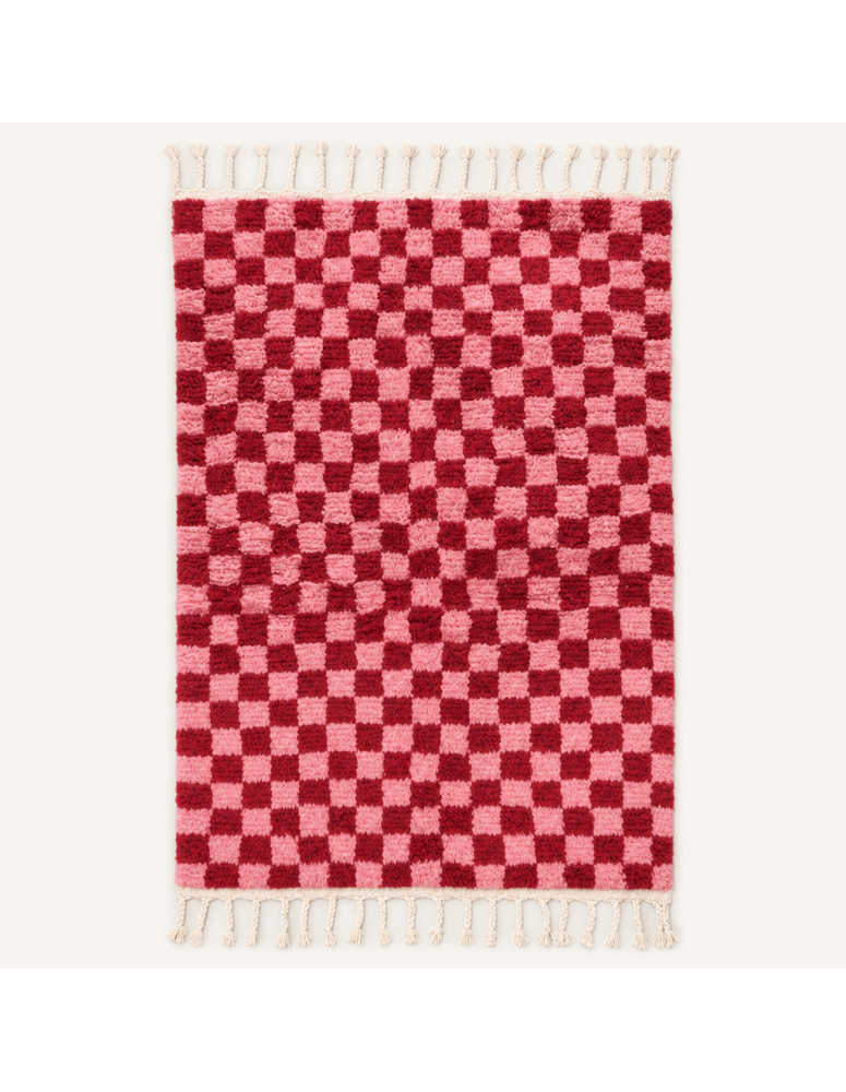 Tapis Beni Ouarain artisanal marocain en laine rouge bordeaux et rose poudré à motif damier