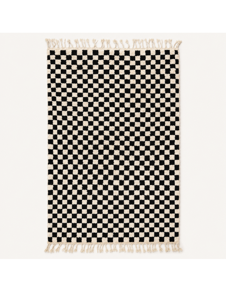 Tapis Beni Ouarain artisanal marocain en laine ivoire chaud et noir à motif damier