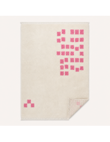 Tapis artisanal marocain rectangulaire ivoire et rose vif présenté sans vue du revers