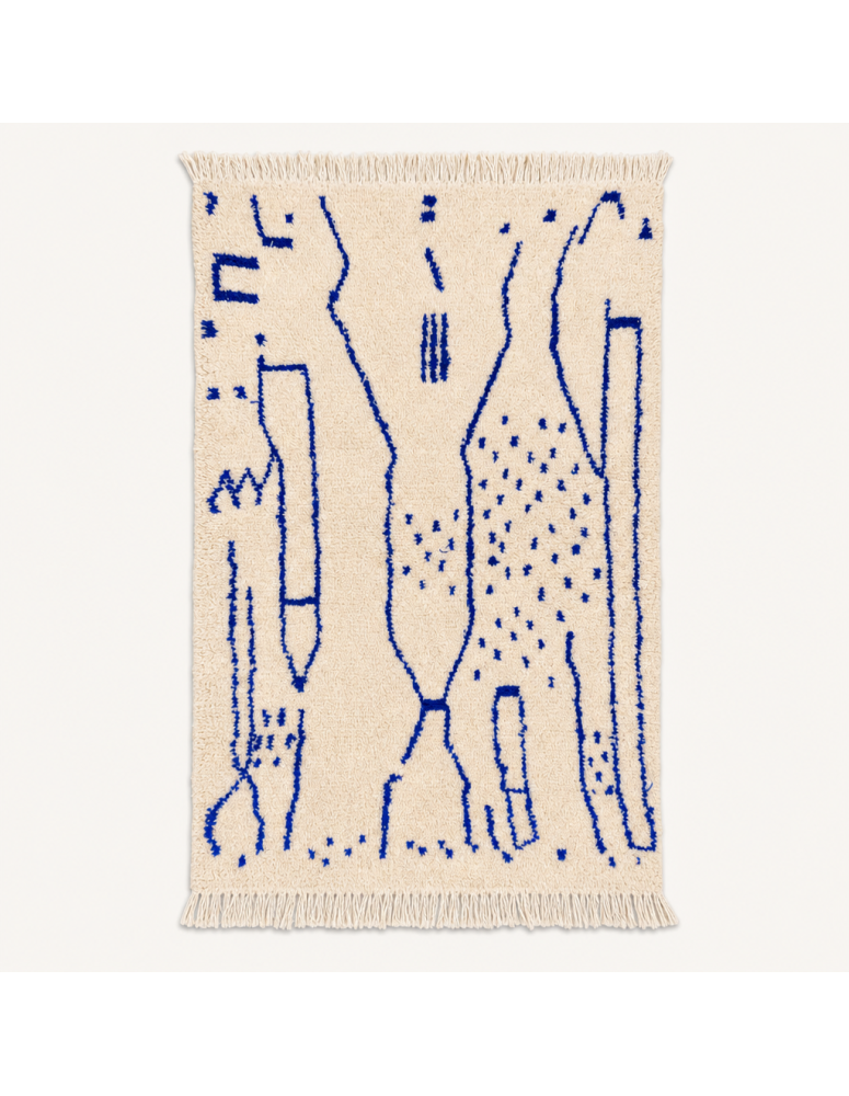Tapis Beni Ouarain artisanal marocain en laine ivoire crème et bleu roi