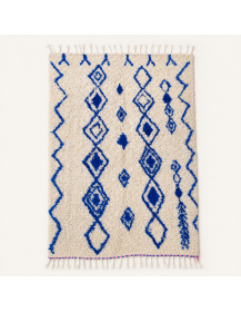 Tapis Beni Ouarain artisanal marocain en laine ivoire écru et bleu cobalt à motifs géométriques berbères