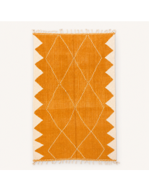 Tapis Beni Ouarain artisanal marocain en laine ocre orange et écru, motif géométrique